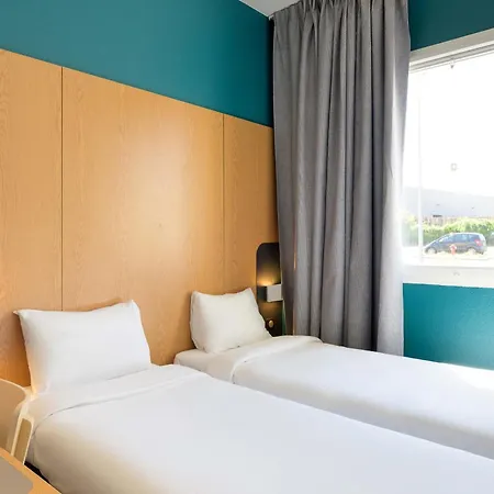 Hotell Lieusaint Carre Senart 2*