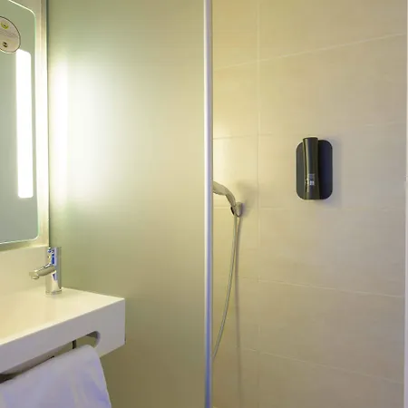 Lieusaint Carre Senart Hotel